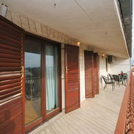 Valovo Apartment